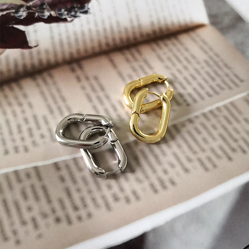 

Peri'sBox Best Selling French Gold Chic O Shaped Hoop Earrings Women's Chunky Hoops Geometrical Brass Earrings Minimalist