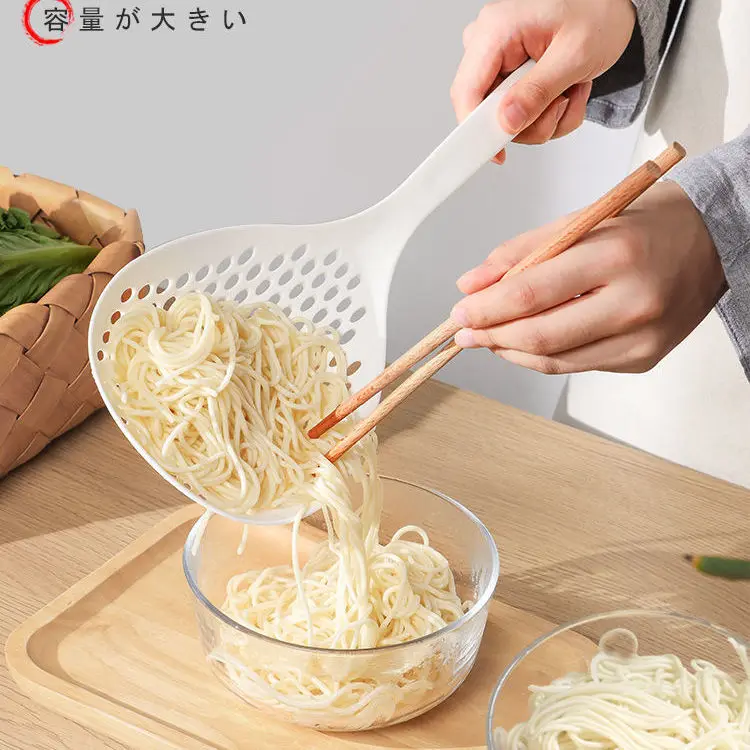 

Noodle Skimmer Strainer Plastic Water Colanders Spaghetti Spoon Long Handle Vegetable Fruit Drain Storage Kitchen Tools Sifter