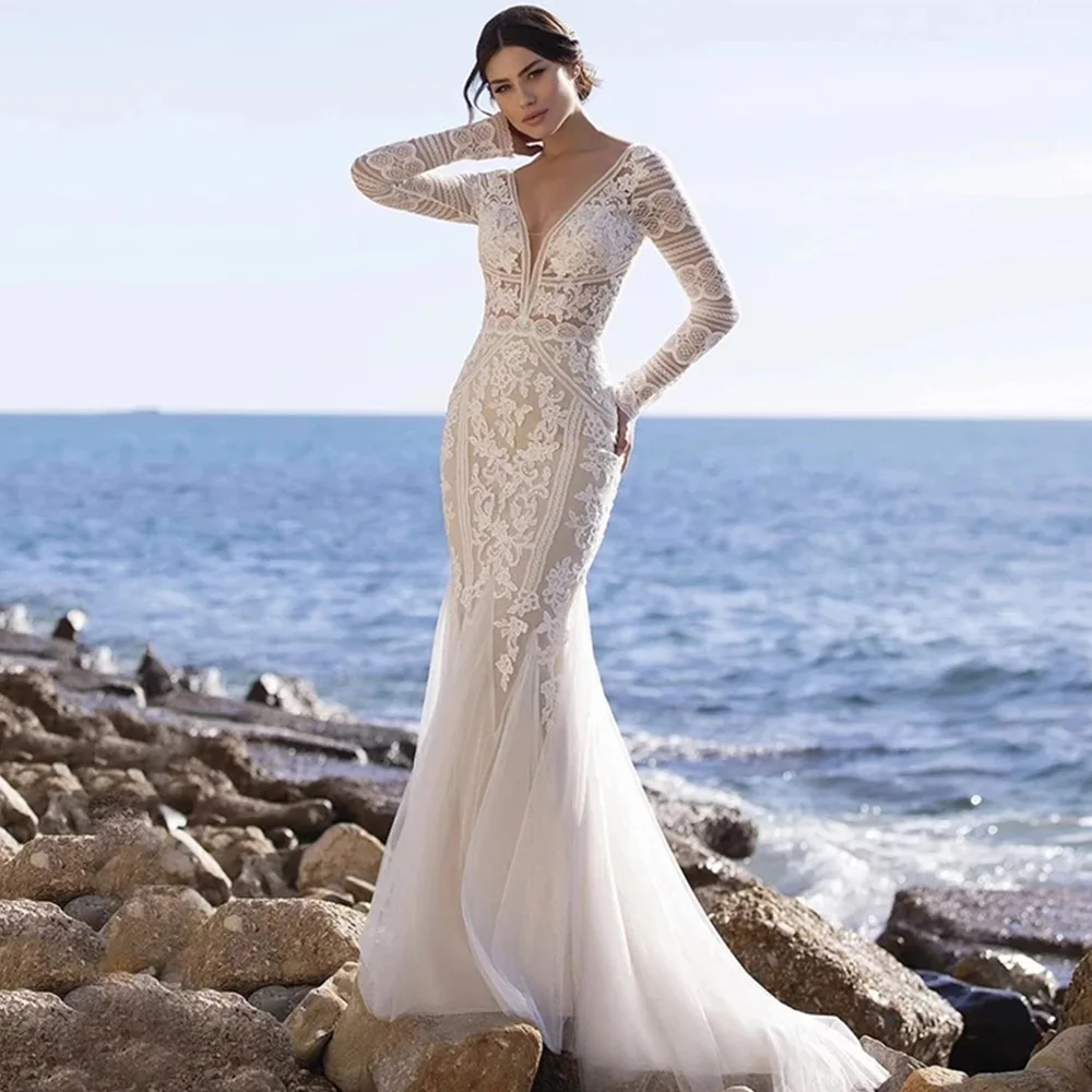

Beach Mermaid Wedding Dresses 2021 V-Neck Long Sleeve Lace Appliques Backless Tulle Bride Gown Sweep Train Vestidos De Noiva