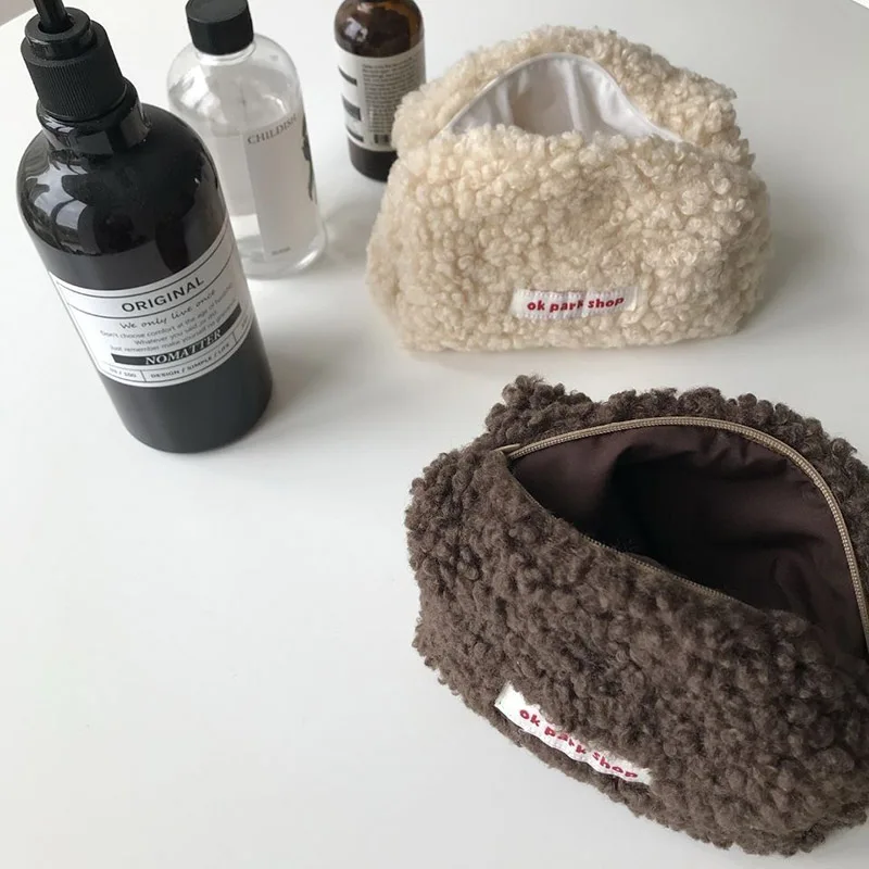 

Портативная косметичка из овечьей шерсти, плюшевая сумка для хранения, милая сумка для канцелярских принадлежностей, косметичка из овечьей...