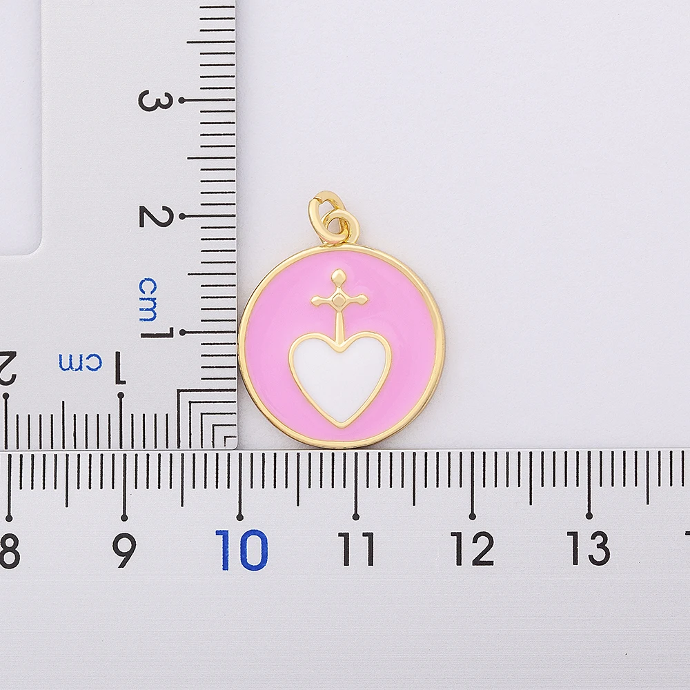 Женский ошейник с кулоном в виде сердца круглой формы |