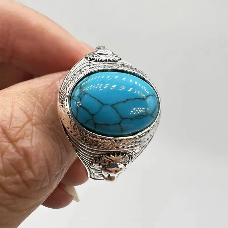 Винтажное кольцо в античном стиле с резным львом из Натуральной Бирюзы модные