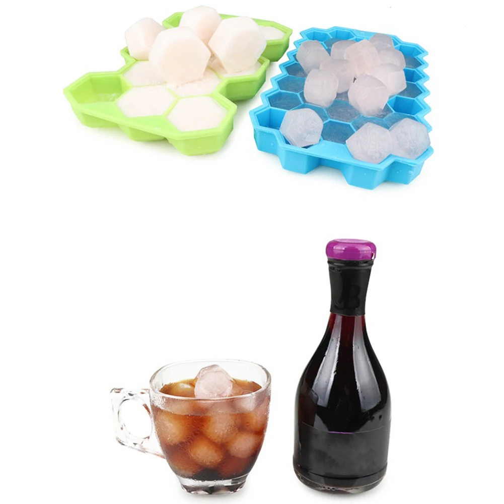 

2pcs Soft Silicone Ice Cube Trays 13-Cube and 37-Cube Honeycomb Ice Cube Mold with Lid for Whiskey