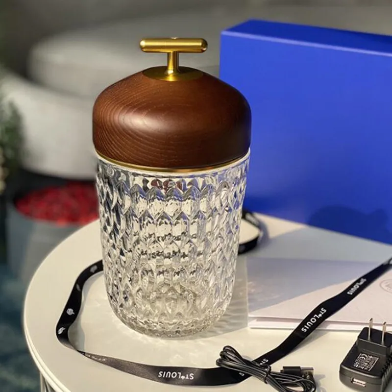 Цена Алмазная Настольная лампа с USB-зарядкой, акриловый декоративный светильник для спальни, прикроватный светильник с кристаллами, подарок, ноч...