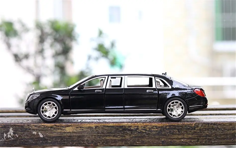 1/24 Maybach S600 металлическая модель автомобиля литая под давлением сплав высокая имитация, модели автомобилей 6 дверей можно открыть инерционные игрушки для детей Difts