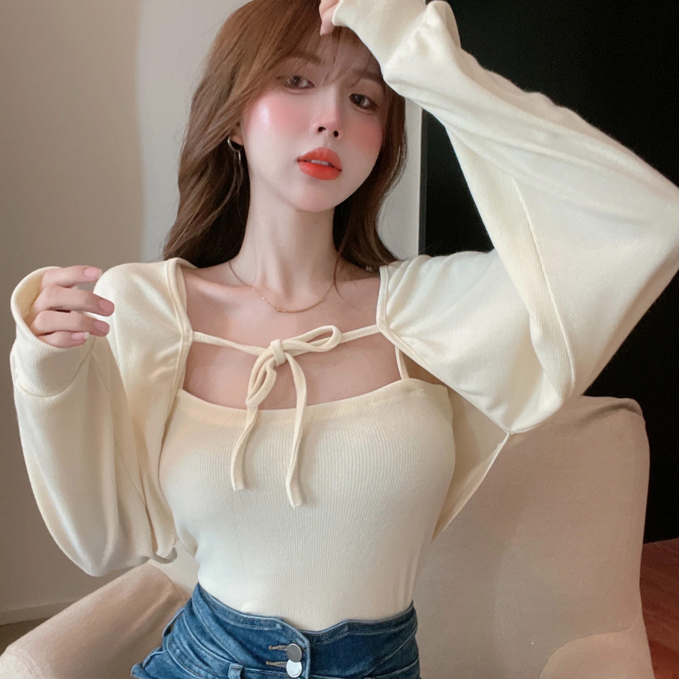 

Women's Short Knit Sweater Design Lace-up Long-sleeved Shawl Jacket Autumn Cardigan Vest Two-piece Top