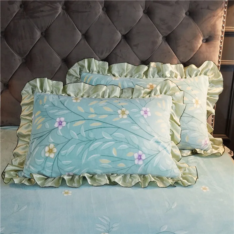 Утолщенная теплая молочная бархатная вышитая кружевная двойная постельная