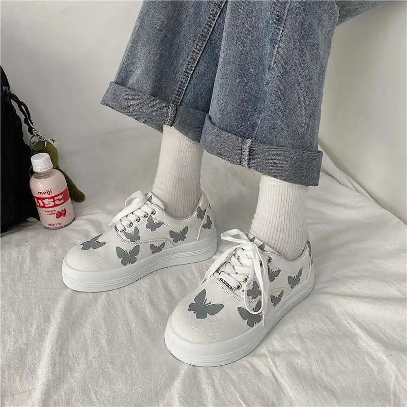 

Women Sneakers Lolita Shoes Cute Butterfly Printing Platform Sport Shoes Vintage Women Casual Shoes Japanese Style Student Shoes