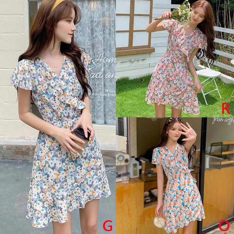 Женское платье с V-образным вырезом цветочным принтом и коротким рукавом |