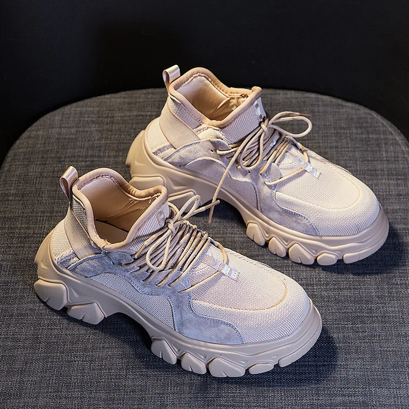 Женские кроссовки из натуральной кожи на толстой подошве черные повседневные