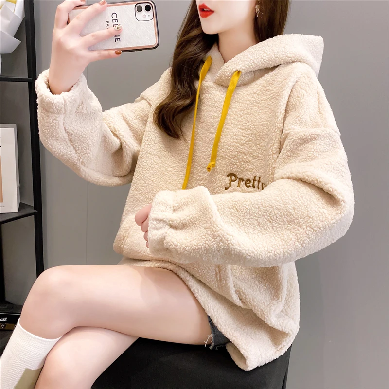 

Zoki Warm Winter Women Hoodies Loose Oversize Pullover Embroidery Hooded Thick Sweatshirt Fashion Sweet Letter Cotton Girls Tops