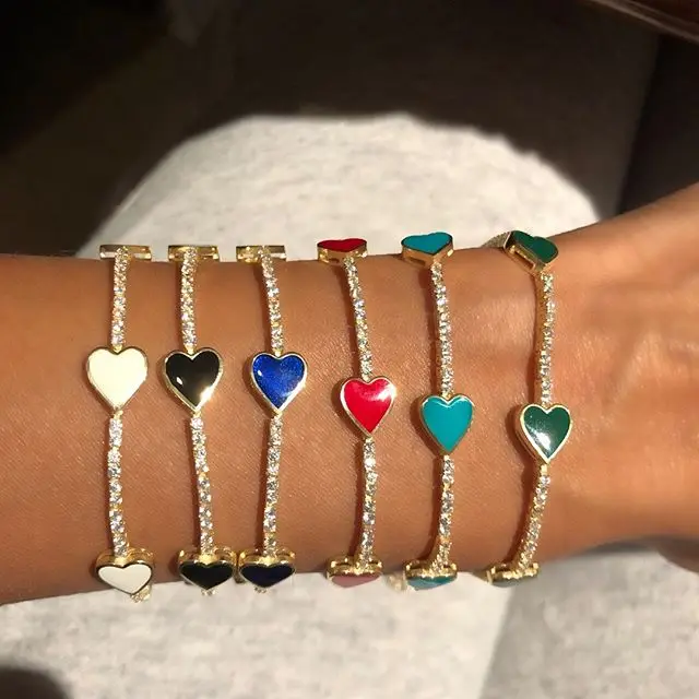 Женский браслет цепочка с эмалью подвеской в виде сердца фианитами подарок на