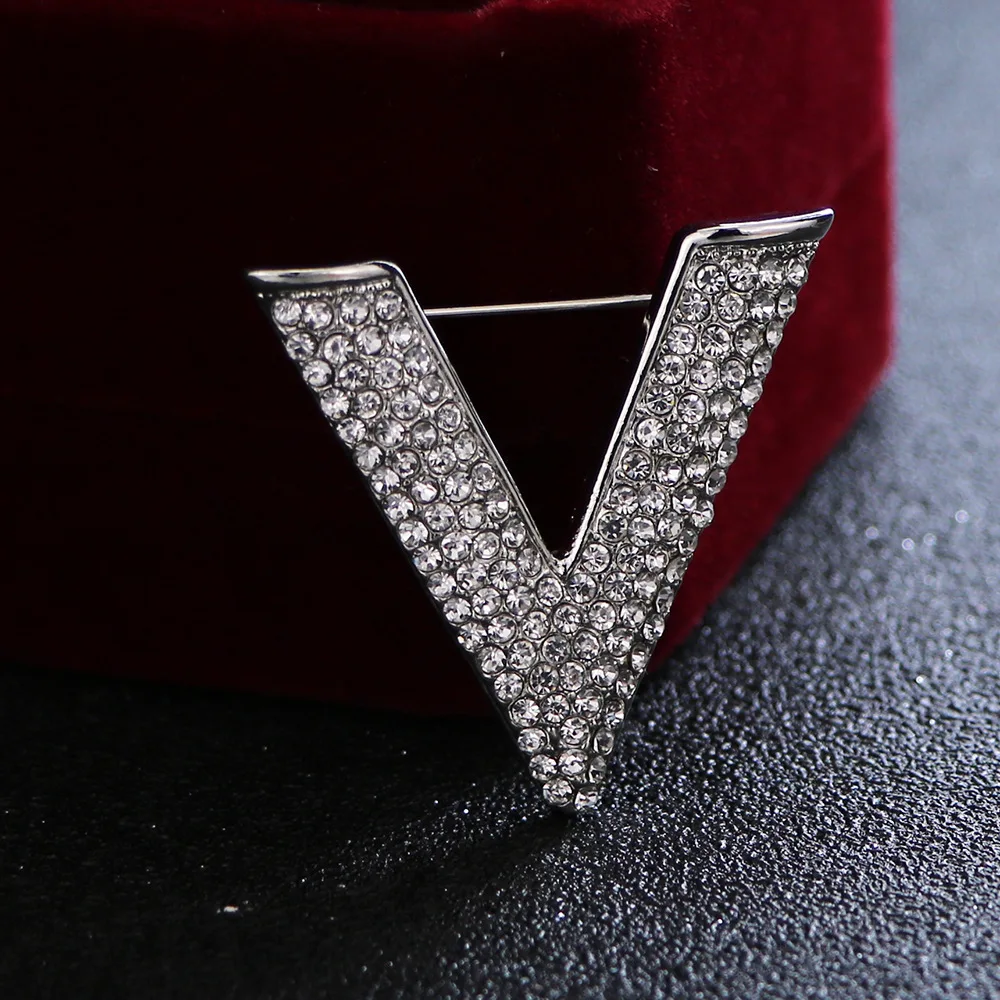 i-Remiel New Minimalist Crystal New Letter V Brooch Pin Rhinestone Triangle Brooches and Pins for Men's Shirt Collar Accessories - Окраска металла: Посеребренный