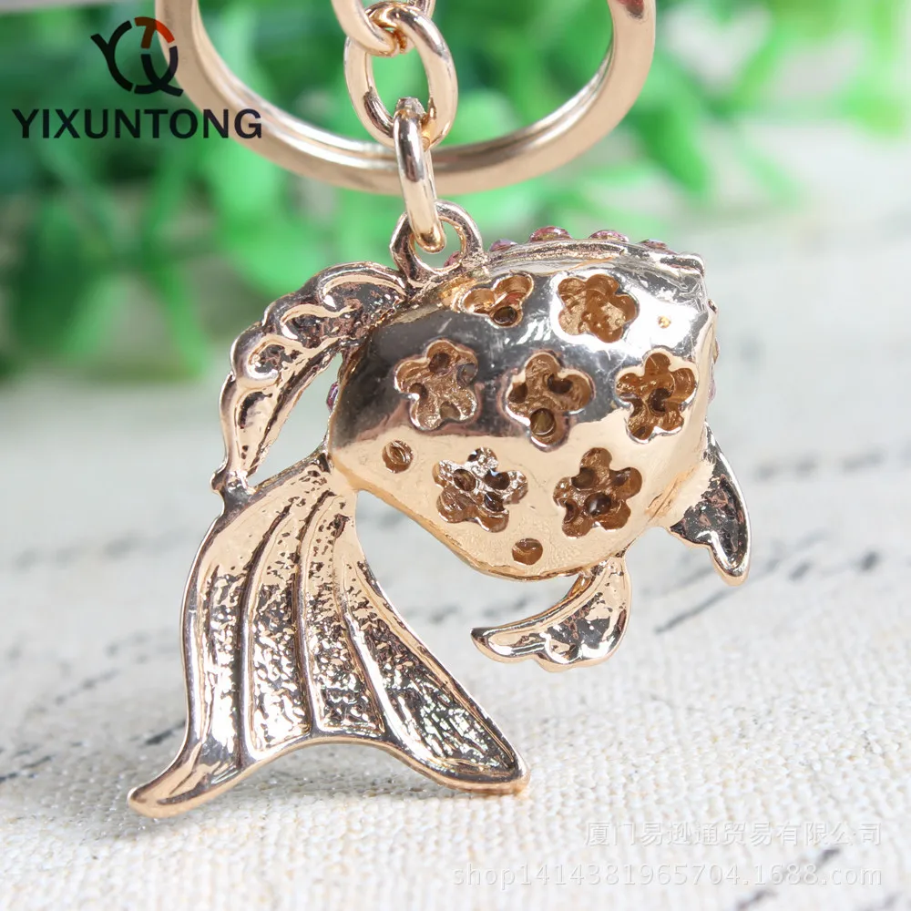 

Delicate And Lovely Creative Goldfish Handbag Pendant Keyring Lady Crystal Diamond Keychain Car Pendant Dunhuang Hot Sale