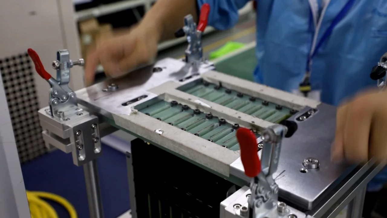 

Commercial Wholesale Universal Camping Use 1500W Portable Power Bank