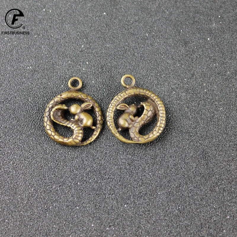 Рождественские подарки 2020 Женская нежная цепочка змея боа кролик животное