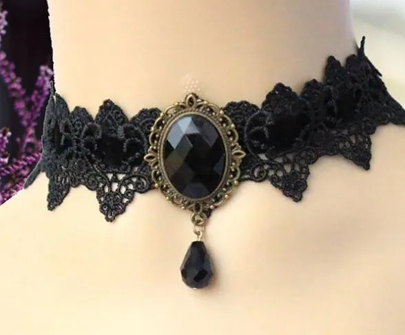 

100pcs / lot Korean four color Lace Necklace original fashion inlaid jewelry fashion neckchain wholesale