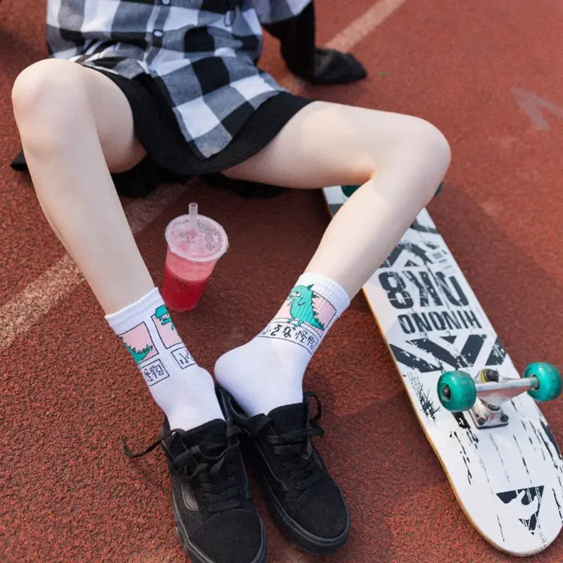 

New Fashion Women Girls Hip Hop Long Cotton Socks Funny Cartoon Dinosaur Japanese Characters