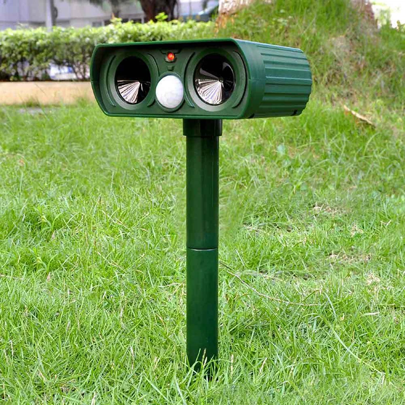 

Multi-function Bird Repeller Device Animal Repeller Solar Energy Animal Driver Garden Ultrasonic Solar Outdoor Use