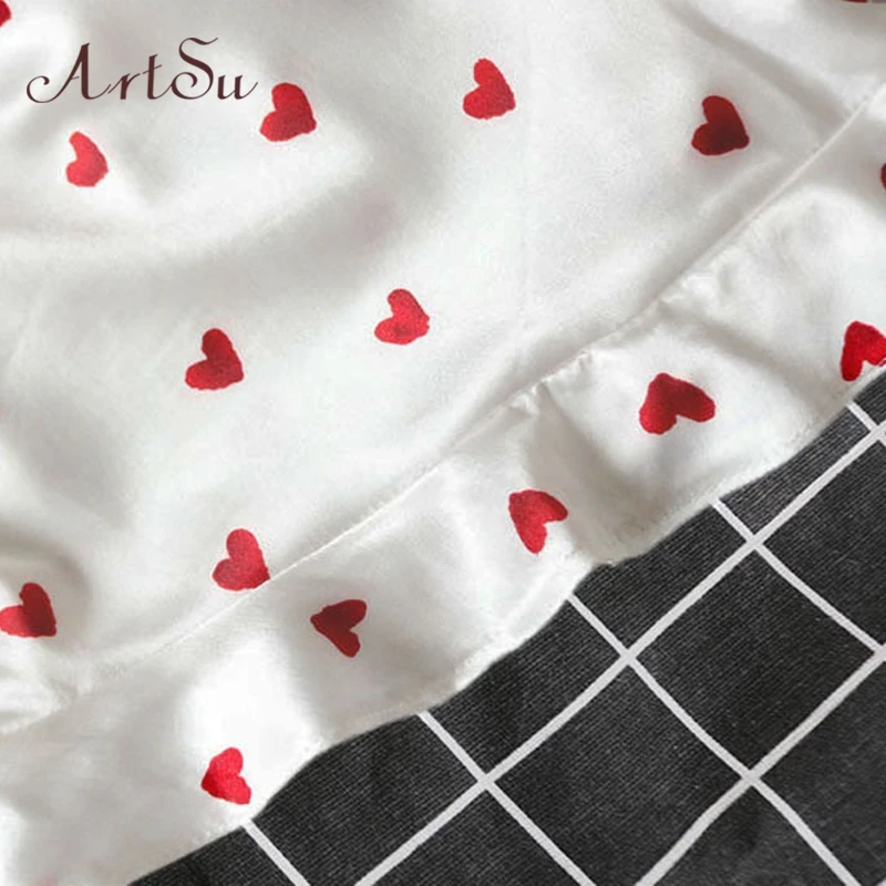 Женская атласная пижама ArtSu атласное Бюстье и шорты с принтом в виде сердца из 2