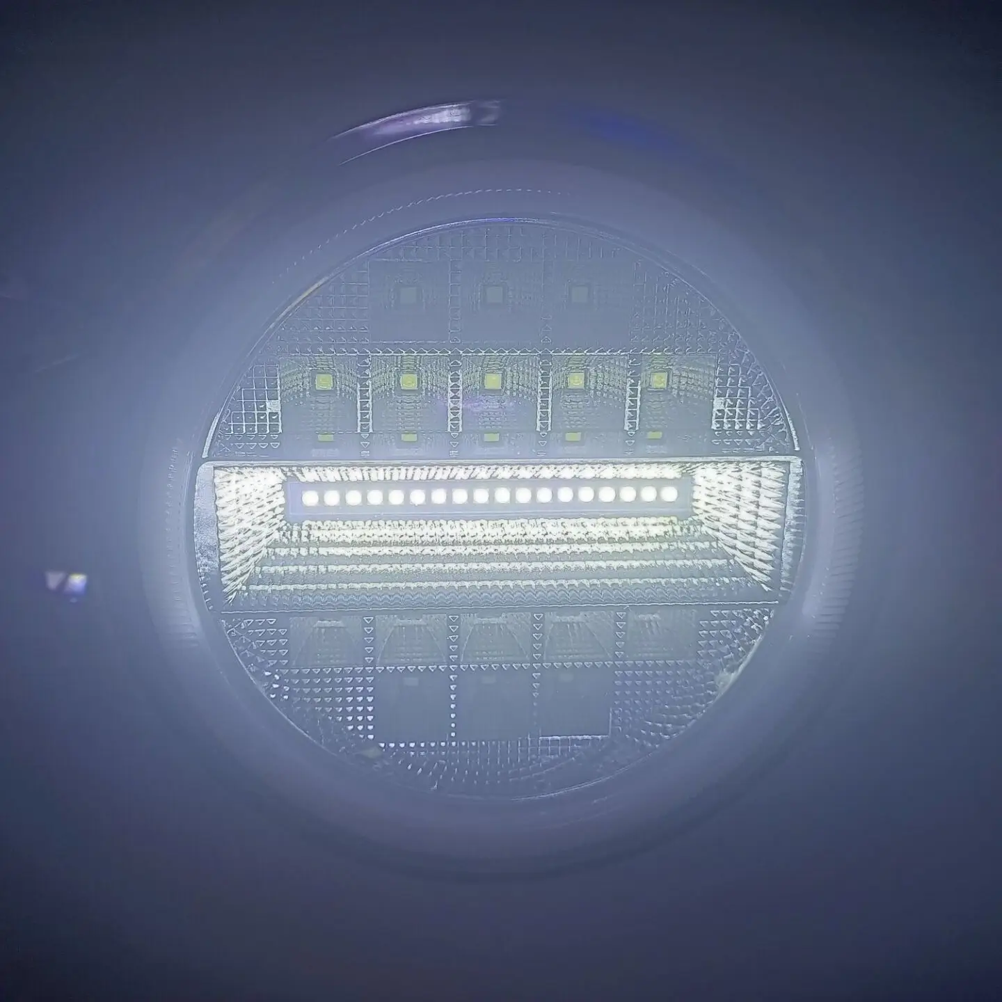 

TNOOG 5.75 inch Motorcycle LED Headlight Faro Light Halo White DRL Angel Eyes For 5 3/4" Led Headlamp Honda/HARLEY