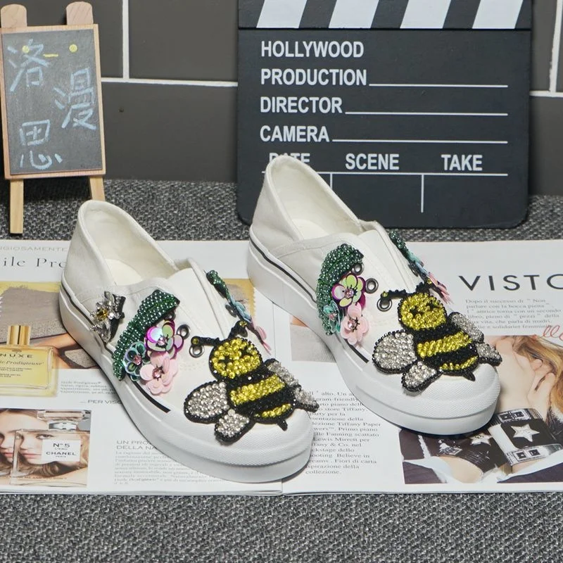 

2021 spring and summer tide brand canvas shoes female heavy industry can step on two thick-soled cloth shoes