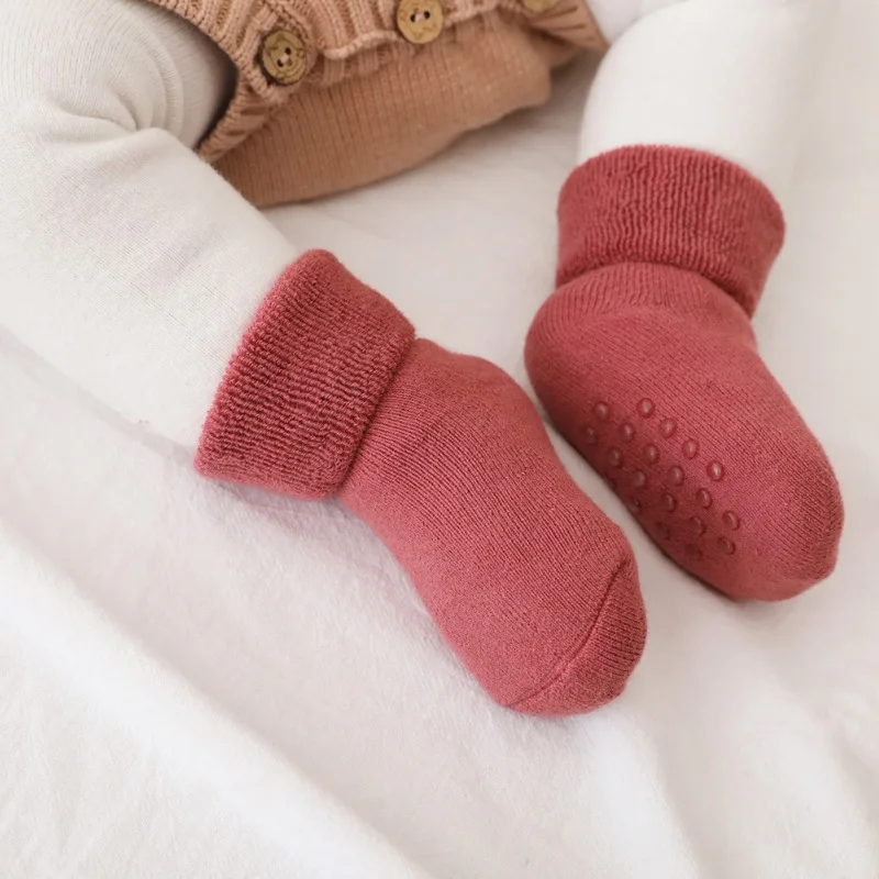 Детские Носки ярких цветов однотонные короткие носки для малышей хлопковые