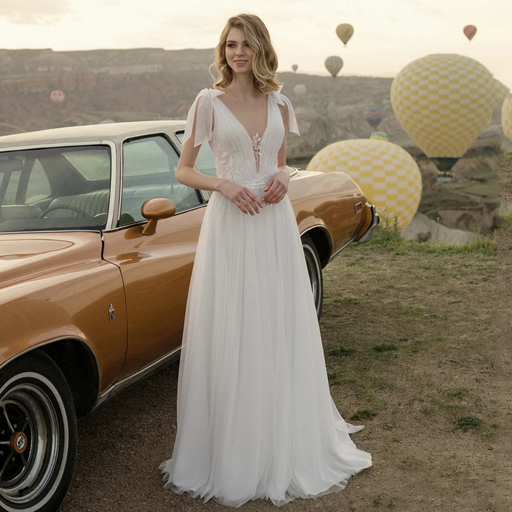 

2021 Spring Boho Wedding Dresses Deep V Neck Open Backless Applique Lace Tulle A Line Bohemian Bridal Gowns Vestido De Noiva