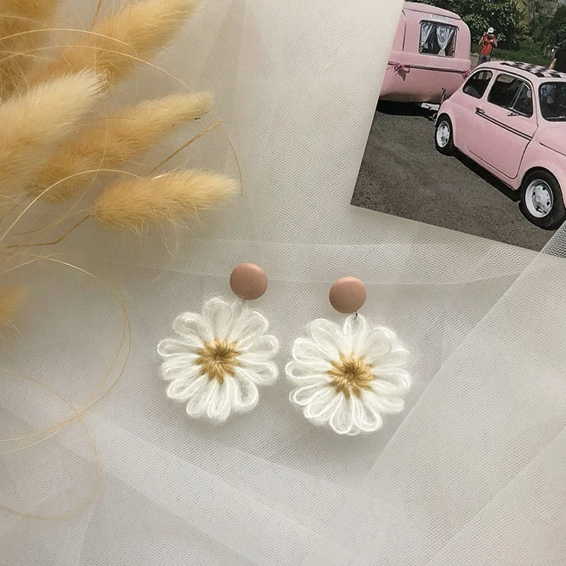 

cute Yarn Earrings Women's Cool Weaving Flower Ear Stud GIRL'S Heart Sweet Beauty Small Flower Ear Stud Clip-on Women's