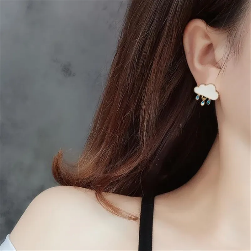 

Creative Fashion Cute Cloud Drop-Shaped Girl Earrings Party Charming Women's Stud Earrings Female Jewelry Accessories