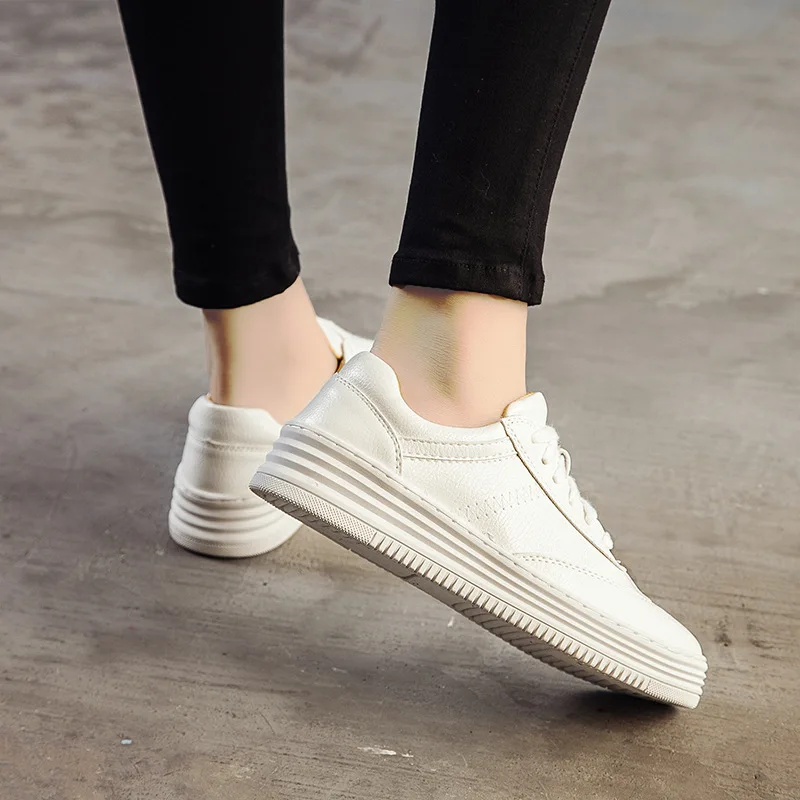 2020 Women Leather Vulcanized Shoes Flat Casual Lightweight White Increased In The Leisure Sports Shoes, Ladies Fashion Shoes
