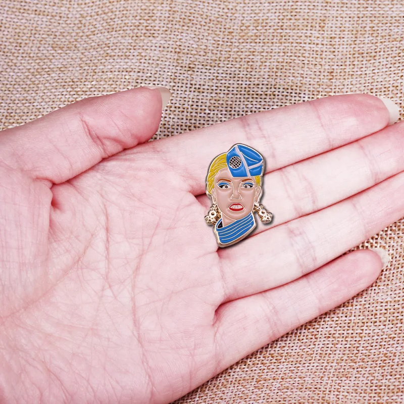 Это Бритни сука брошь самая вдохновляющая эмалированная булавка с фразой