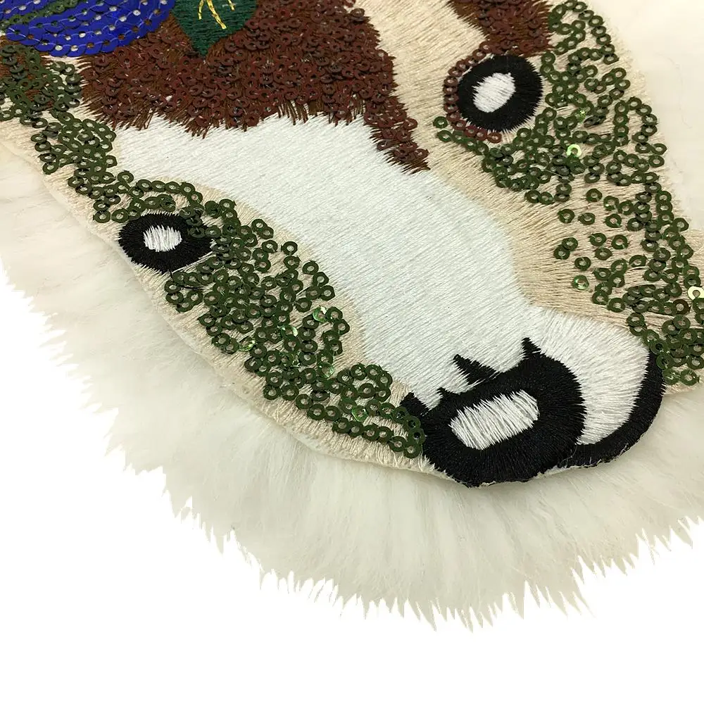 Нашивка с вышивкой в виде головы оленя 27x27 см|Заплатки| |