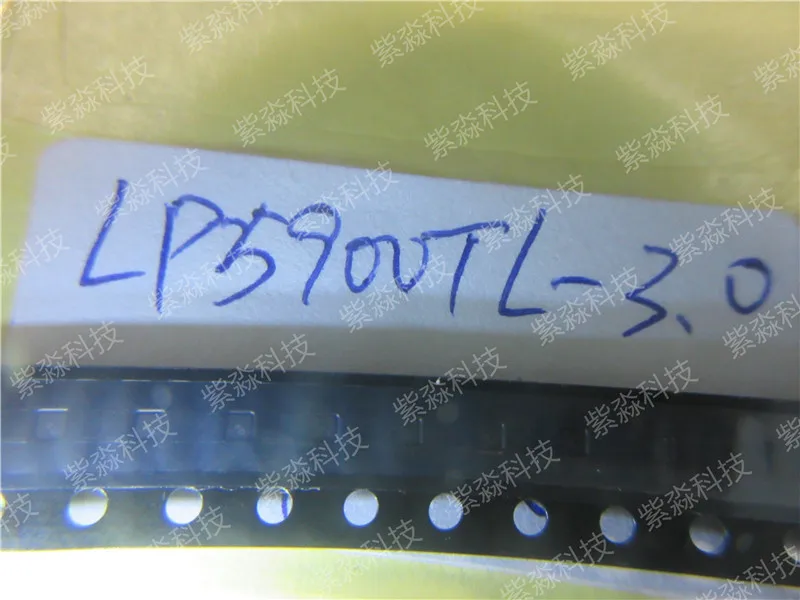 Флуоресцентные регуляторы напряжения 150 мА сверхнизкий уровень шума LDO для