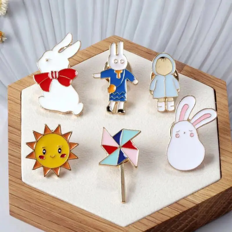 Японский ins персонализированные Брошь Женский симпатичный значок с пряжкой