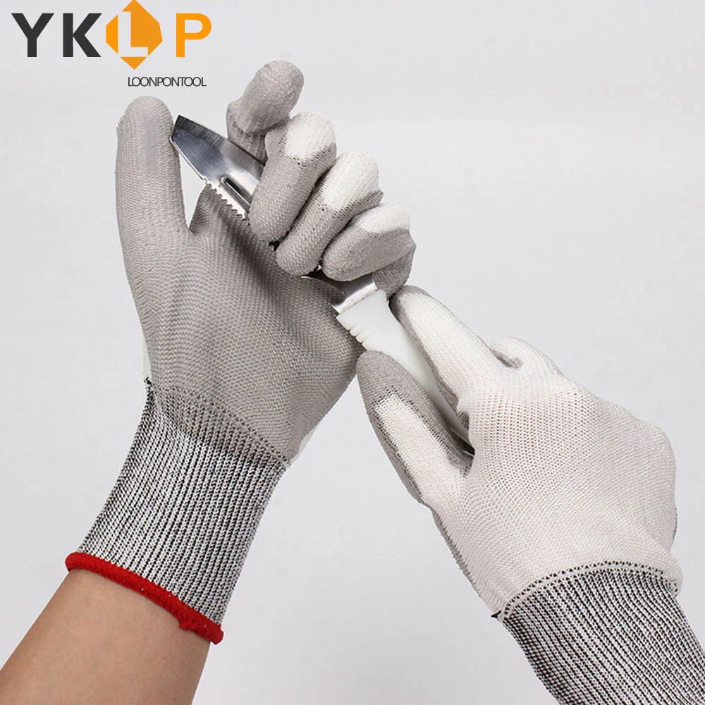 Резиновые противорезиновые, утолщенные, защитные и износостойкие, комфортные для работы.