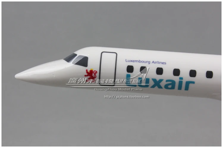 30 см LUXAIR ERJ 145 LX-LGZ 1:100 Пластик в сборе с трёхмерными чертёжами для модель самолета