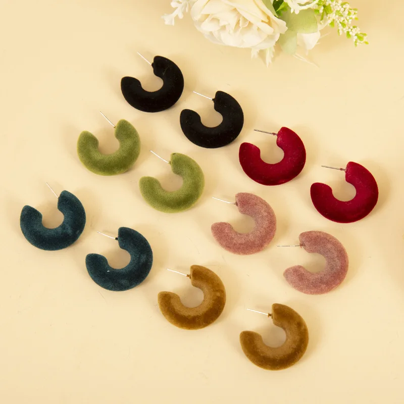 

New Autumn Winter Trendy Cute Candy Color Stud Earrings Creative Geometric C-Shape Small Earrings For Women Girl Charm Jewelry