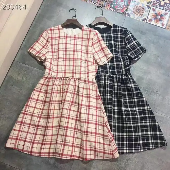 

2021 Autumn New Fashion Runway Woolen Blended Dress Women's O-Neck Short Sleeves Plaid Printed Mini Dress vestido