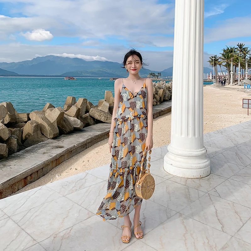 

Will the new holiday dress skirt with shoulder-straps beach dress long falbala