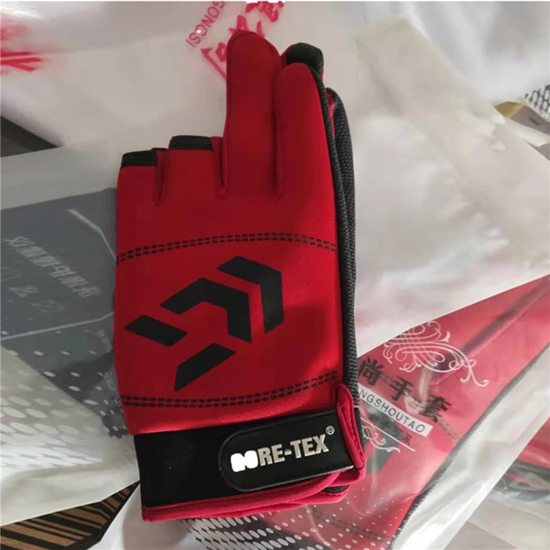 

Winter New Fashion Men's Fishing Gloves Sports Riding Male's Gloves Fitness Warm Three-finger Half-finger Gloves For Boys