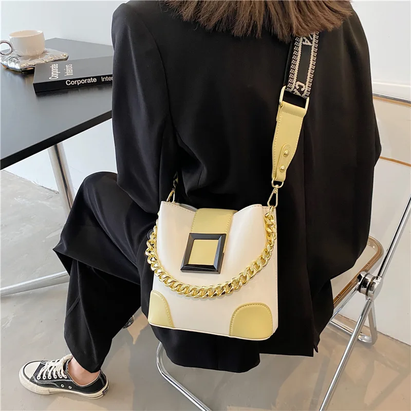 

Popular Small Bag Ins 2021 New Fashion Broadband Messenger Bag Summer Chain Bucket Bag Purses and Handbags Fashion Tote Bag