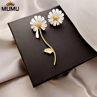 new fashion lady pendant exquisite asymmetrical small daisy flower earrings korean irregular petal stud earrings
