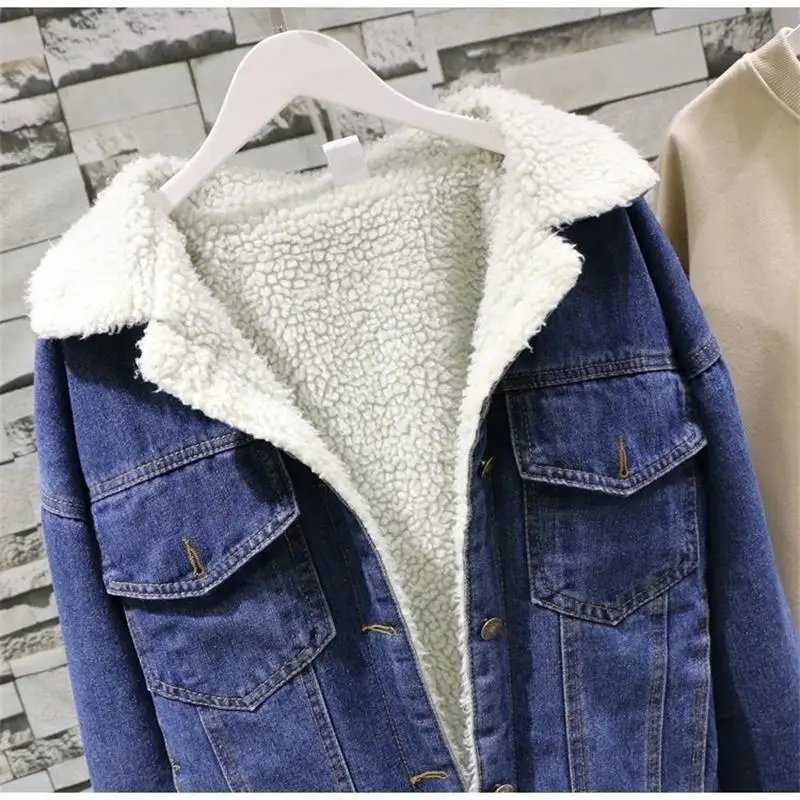 

Winter Warm Fur Jeans Jacket Women Bomber Jacket Blue Denim Jacket Female Coat with Warm Lining & Front Button Flat Pockets