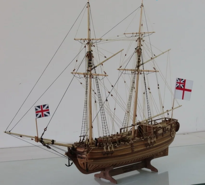 Весы версии Cherry wood 1:50 Royal Navy H.M.S. Оборудование для строительства корабля Галифакс -