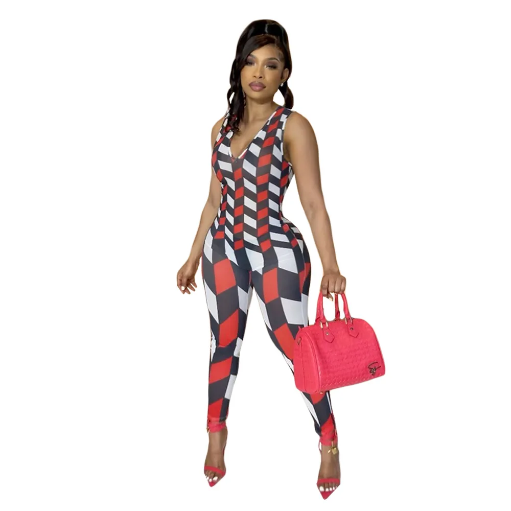 Женский комбинезон без рукавов с открытыми плечами |