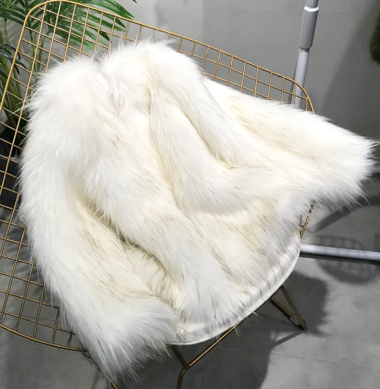 New Fashion Winter Raccoon Fur Woven Fur Popular High Imitation Fox Fur Young Women's Coat Short  jackets for women