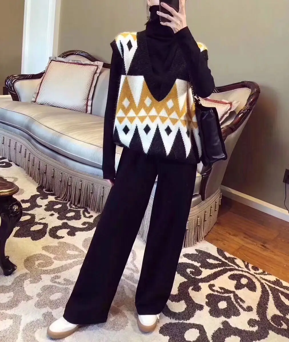 

Korean V-neck rhombic contrast knitted vest vest vest with foreign style