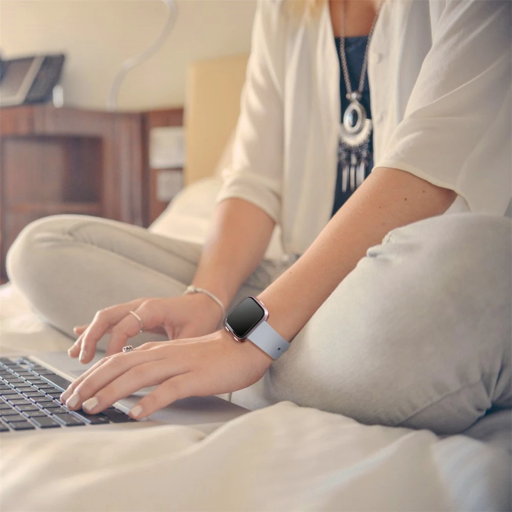 

Strap For Fitbit Versa 2 band Soft Silicone Wrist belt Replacement watch Band ForFitbit Versa Lite Band Bracelet Accessories