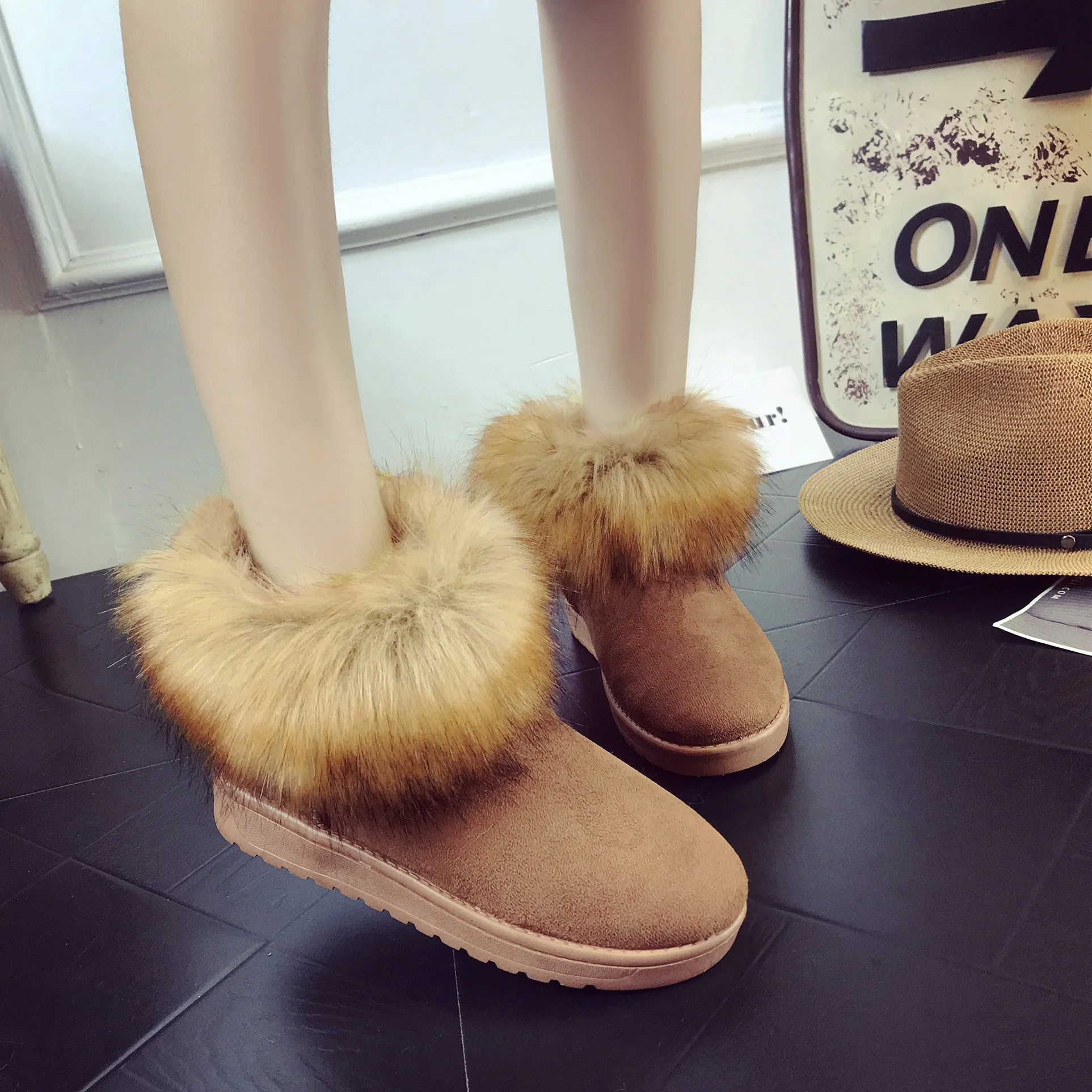 2019 оригинальные дизайнерские зимние теплые ботильоны женские кроссовки